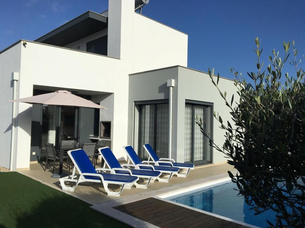 Luxury Villa With Private Pool Foz do Arelho Bagian luar foto