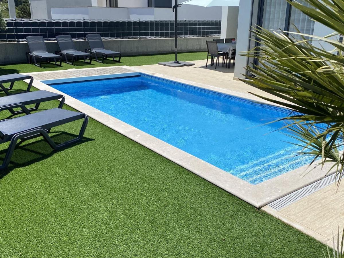 Luxury Villa With Private Pool Foz do Arelho Bagian luar foto